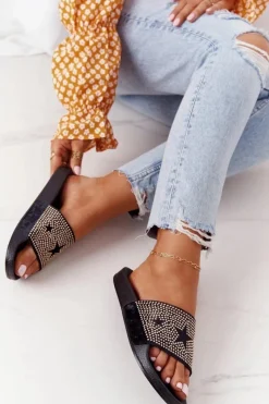 Klapki Damskie Klasyczne><noscript><img width=