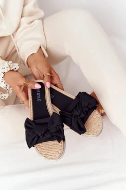 Gumowe Klapki Z Kokardą Czarne Andrea Damskie Klapki Damskie Klasyczne