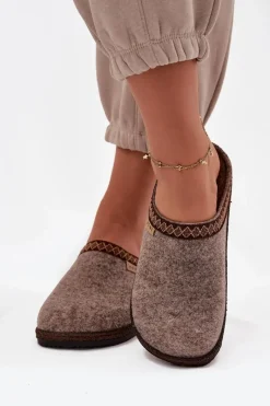 Kapcie Klasyczne|Klapki Damskie Klasyczne></noscript>INBLU Kapcie Damskie Z Haftem NL000009 Ciemnobeżowe Beżowy