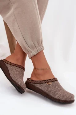 Kapcie Klasyczne|Klapki Damskie Klasyczne></noscript>INBLU Kapcie Damskie Z Haftem NL000009 Ciemnobeżowe Beżowy