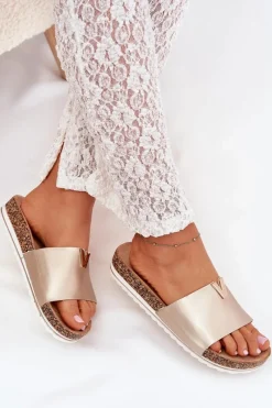 Klapki Korkowe|Klapki Na Platformie></noscript>Boto Klapki Damskie Na Korkowej Platformie Z Ozdobnym Detalem Złote Vessira