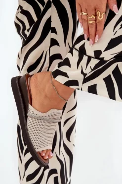 Sale Boto Klapki Damskie Na Koturnie Z Ozdobnym Paseczkiem Beżowe Teriwes Beżowy