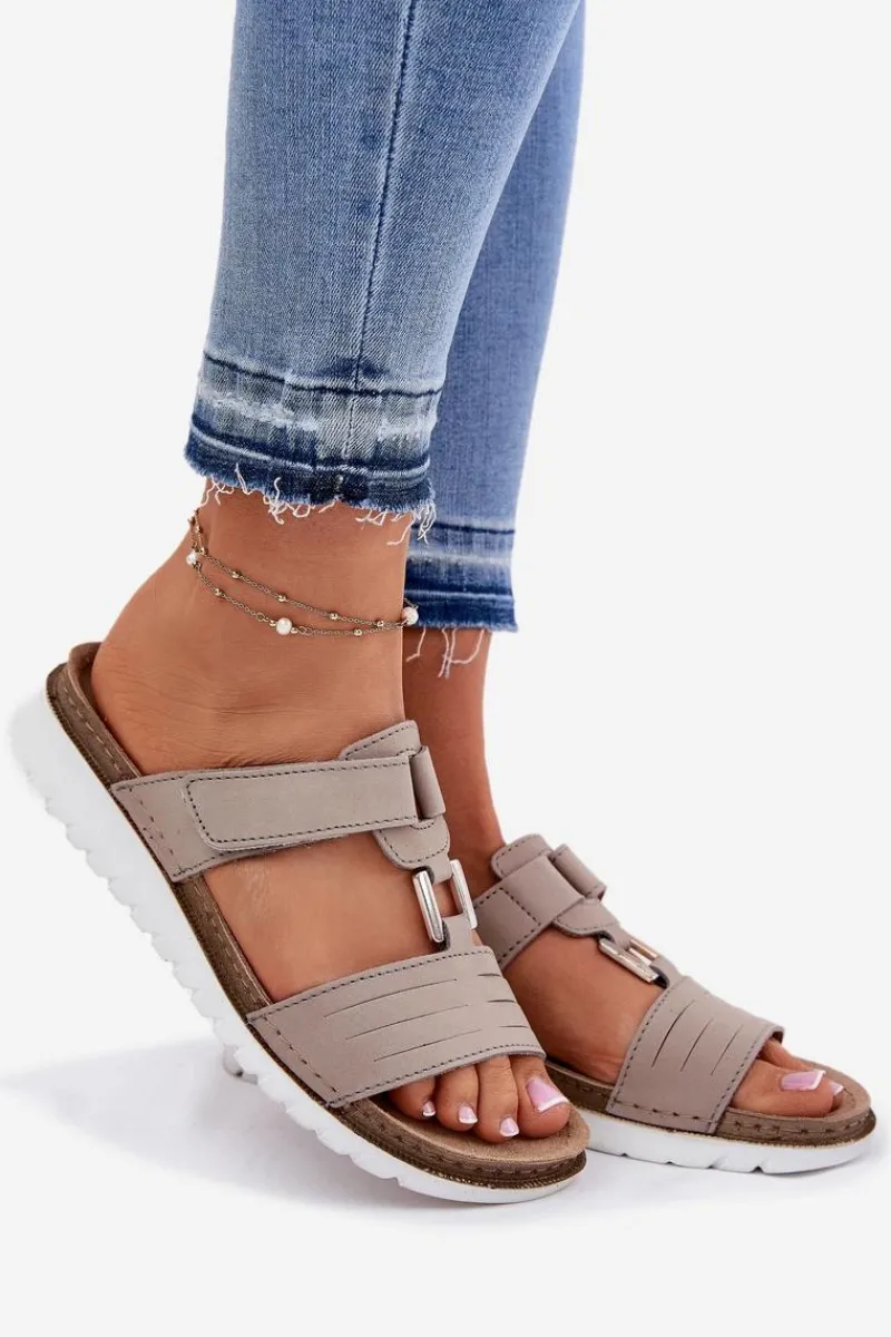 Klapki Damskie Klasyczne>INBLU Klapki Damskie Na Koturnie CN0007GU Beżowe