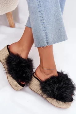 Klapki Na Koturnie|Klapki Z Futerkiem></noscript>Boto Klapki Damskie Na Koturnie Z Futerkiem I Plecionką Czarne Virela Czarny