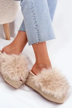 Klapki Z Futerkiem|Klapki Na Koturnie></noscript>Boto Klapki Damskie Na Koturnie Z Futerkiem I Plecionką Beżowe Virela Beżowy