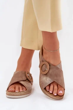 Hot INBLU Klapki Damskie Na Koturnie Z Ozdobną Klamrą RV000012 Brązowe Brązowy