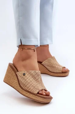 Klapki Na Koturnie|Klapki Damskie Klasyczne>Buty Sergio Leone Klapki Damskie Na Koturnie Sergio Leone KL213 Beżowe