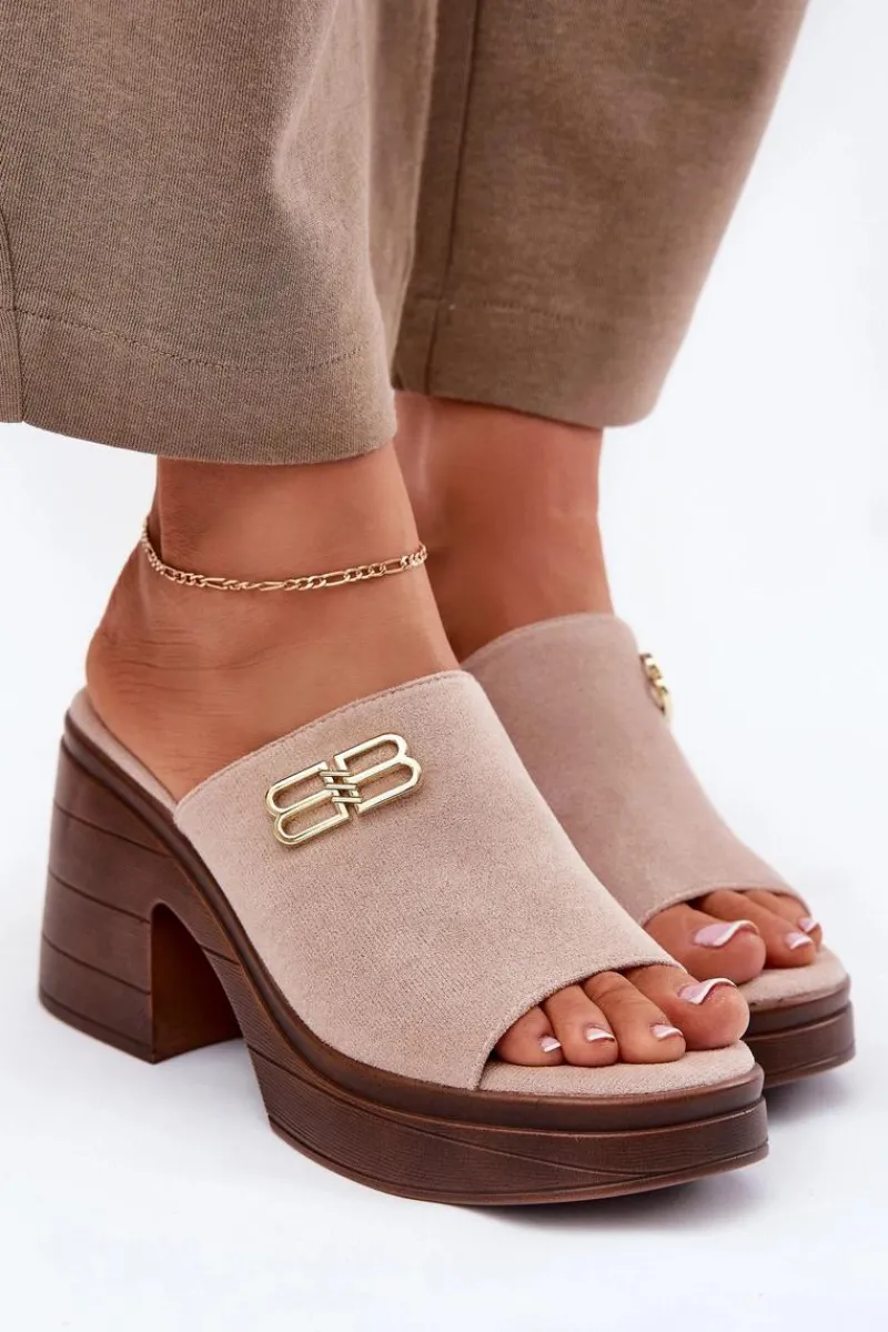 Online Klapki Damskie Na Masywnym Obcasie Ze Złotym Detalem Vinceza 17400 Beżowe Damskie Klapki Na Obcasie