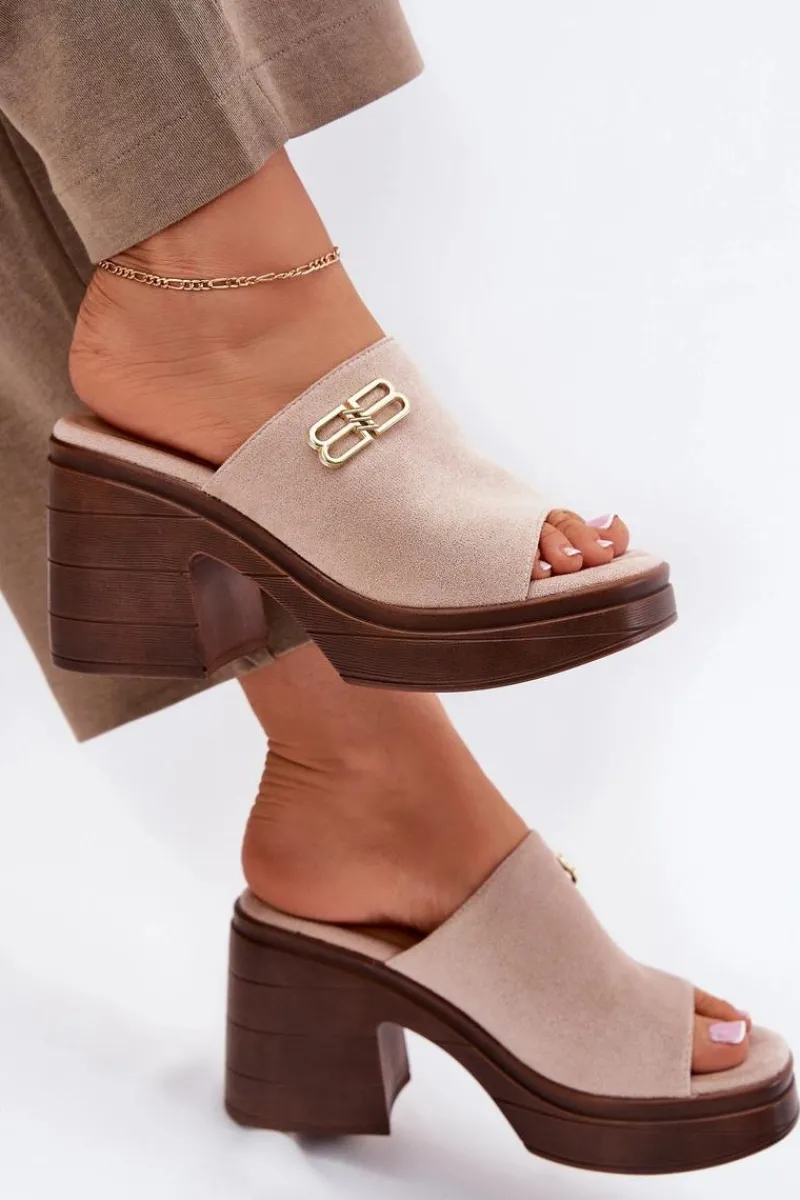 Online Klapki Damskie Na Masywnym Obcasie Ze Złotym Detalem Vinceza 17400 Beżowe Damskie Klapki Na Obcasie