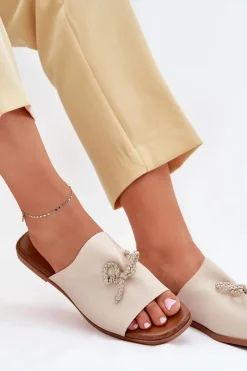 Best Klapki Damskie Na Płaskim Obcasie Z Ozdobnym Wiązaniem Beżowe Norela Damskie Klapki Damskie Klasyczne