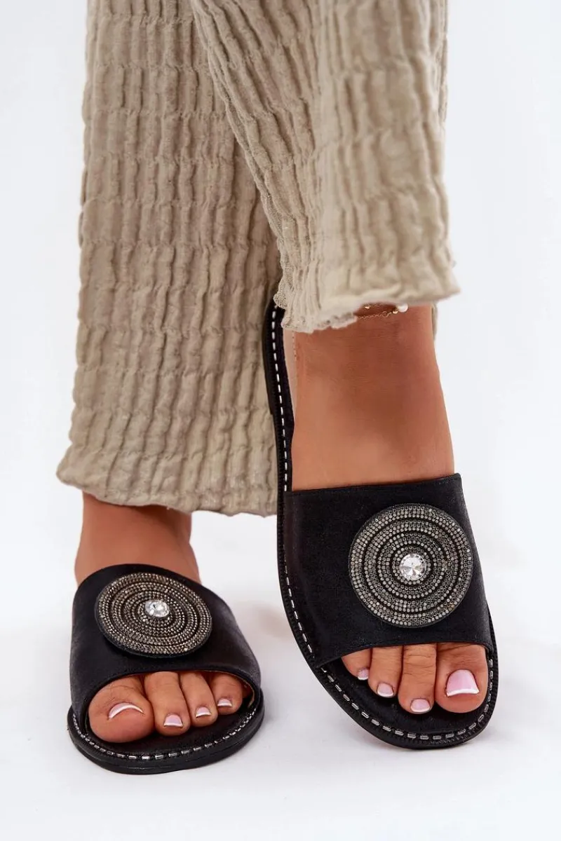 Sale Klapki Damskie Na Płaskim Obcasie Z Ozdobą S.Barski KV51-013 Czarne Damskie Klapki Damskie Klasyczne