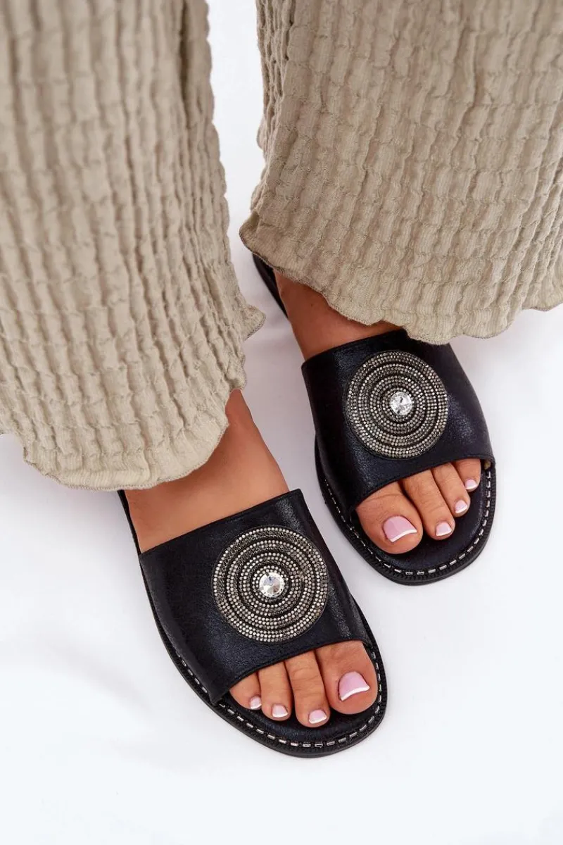 Sale Klapki Damskie Na Płaskim Obcasie Z Ozdobą S.Barski KV51-013 Czarne Damskie Klapki Damskie Klasyczne