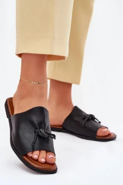 Klapki Damskie Klasyczne>Evento Klapki Damskie Na Płaskim Obcasie Z Ozdobnym Wiązaniem Czarne Norela Czarny