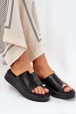 Best Klapki Damskie Na Platformie I Niskim Koturnie Z Ozdobnym Detalem Czarne Saqesse Damskie Klapki Na Koturnie|Klapki Na Platformie