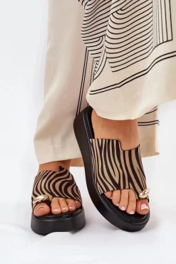 Outlet Boto Klapki Damskie Na Platformie I Niskim Koturnie Z Ozdobnym Detalem Zebra Czarno-Beżowe Saqesse