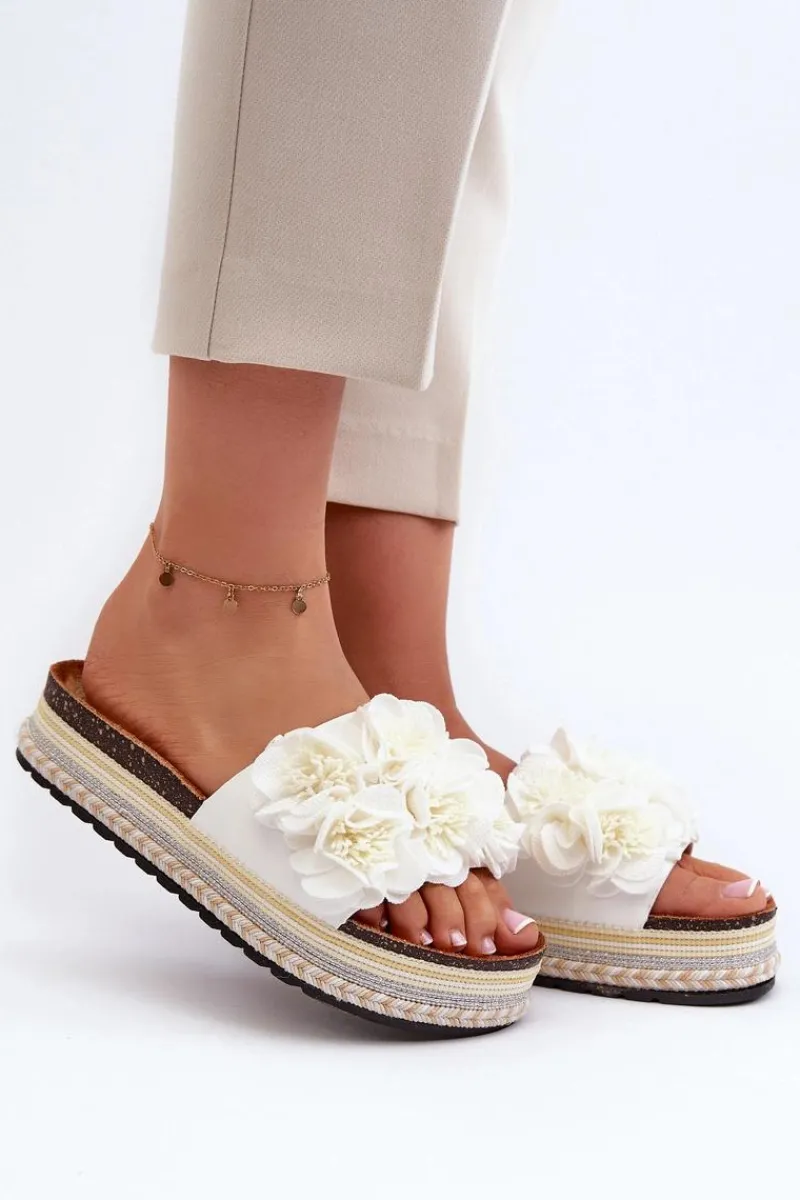 Outlet Boto Klapki Damskie Na Platformie Ozdobione Kwiatkami Białe Nodina