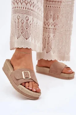 Clearance Klapki Damskie Na Platformie Ze Złotą Klamrą Ciemnobeżowe Selira Damskie Klapki Na Platformie|Klapki Damskie Klasyczne