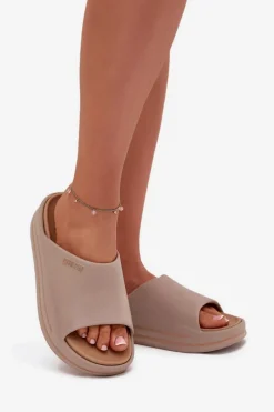 Klapki Damskie Na Platformie Big Star SS274424 Ciemnobeżowe Damskie Klapki Damskie Big Star|Klapki Basenowe