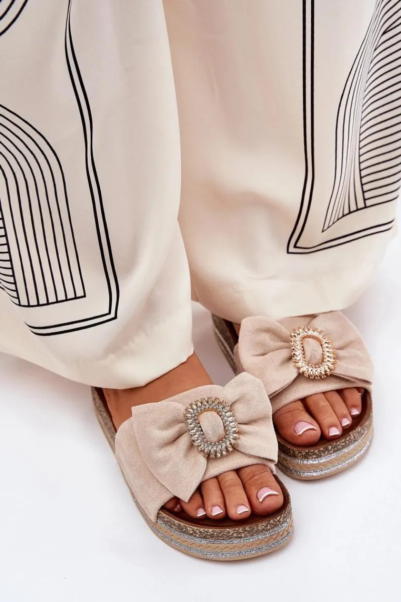 Klapki Korkowe|Klapki Na Platformie>Boto Klapki Damskie Na Platformie Z Kokardką I Ozdobną Broszką Beżowe Lenela