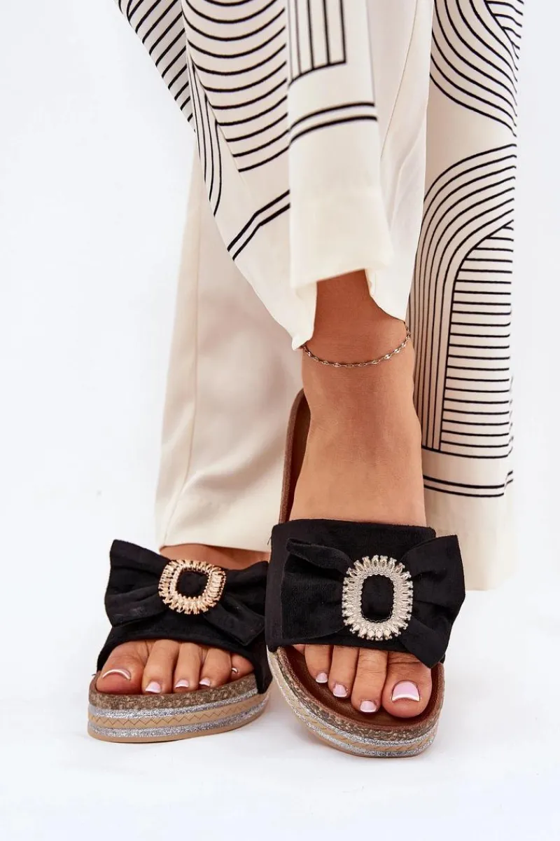 Klapki Korkowe|Klapki Na Platformie>Boto Klapki Damskie Na Platformie Z Kokardką I Ozdobną Broszką Czarne Lenela Czarny