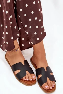 Hot Boto Klapki Damskie Płaskie Z Wycięciami Czarne Salyra Czarny