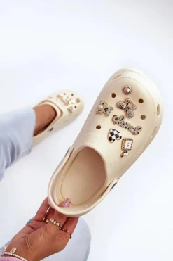 Clearance Klapki Damskie Piankowe Lekkie Na Grubej Podeszwie Z Przypinkami Beżowe Effiora Damskie Klapki Na Platformie|Klapki Damskie Klasyczne