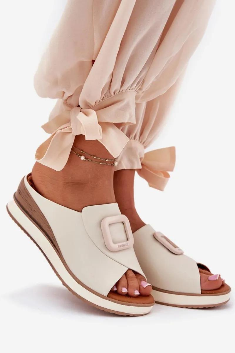 Hot Klapki Damskie Skórzane Na Koturnie 56C2145 Jasnobeżowe Damskie Klapki Na Koturnie|Klapki Damskie Klasyczne