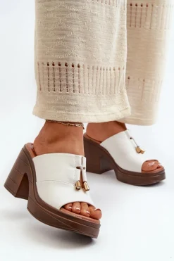 Clearance Buty damskie Vinceza Klapki Damskie Z Eko Skóry Na Platformie I Klocku Białe Dafira