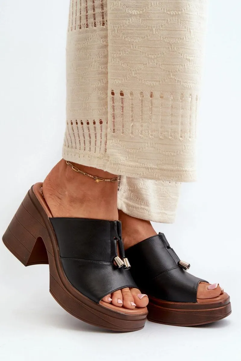 Klapki Damskie Klasyczne>Buty damskie Vinceza Klapki Damskie Z Eko Skóry Na Platformie I Klocku Czarne Dafira