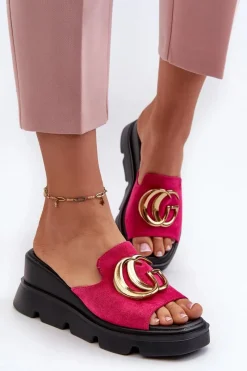 Discount Klapki Damskie Z Eko Zamszu Na Koturnie I Platformie Ze Złotą Ozdobą Vinceza 58295 Fuksja Damskie Klapki Na Platformie|Klapki Damskie Klasyczne
