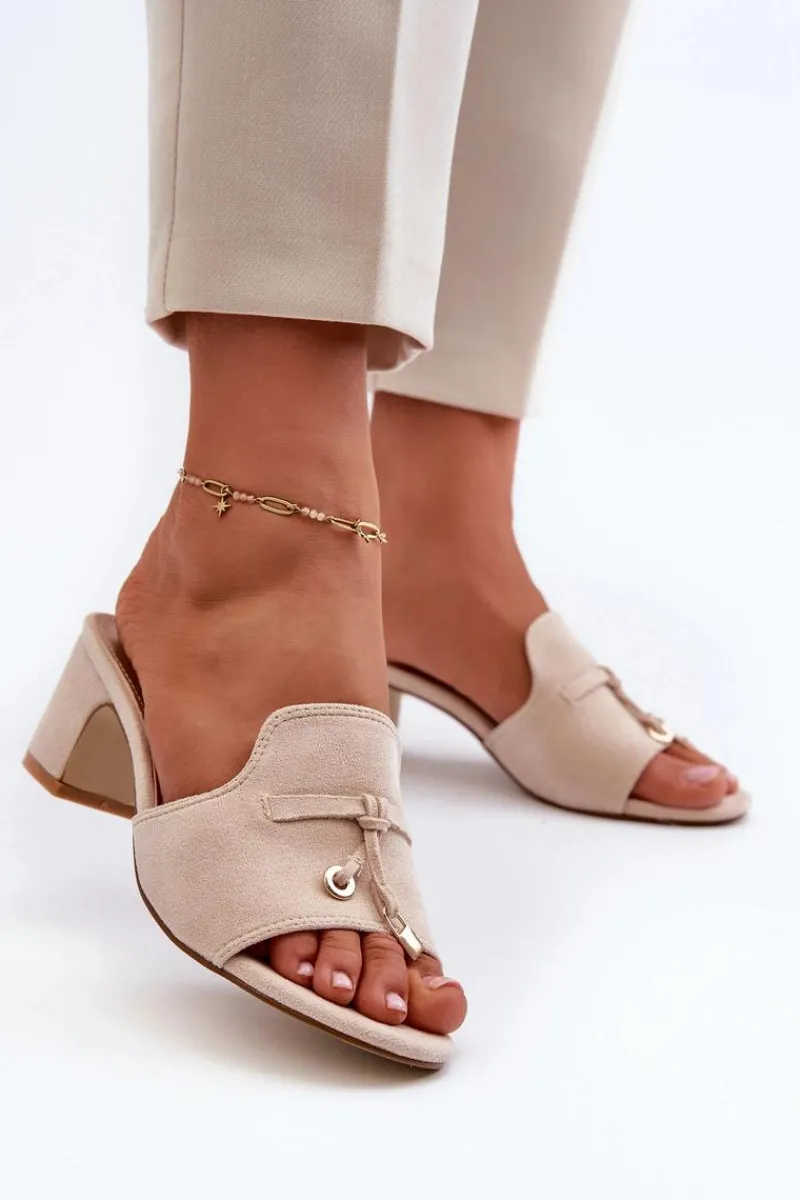 Klapki Na Obcasie|Klapki Damskie Klasyczne>Boto Klapki Damskie Z Eko Zamszu Na Obcasie Beżowe Jemenna