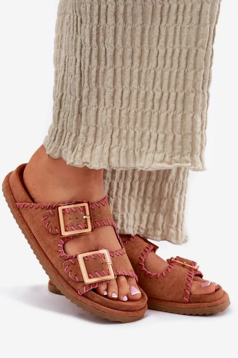 Klapki Na Platformie|Klapki Damskie Klasyczne>Boto Klapki Damskie Z Klamrami I Ozdobnym Obszyciem Camel Visley Brązowy