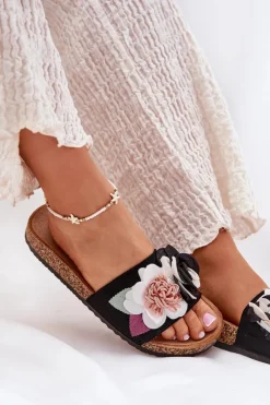 Klapki Korkowe|Klapki Na Platformie></noscript>Boto Klapki Damskie Z Kwiatkami Na Korkowej Platformie Czarne Zinrosa