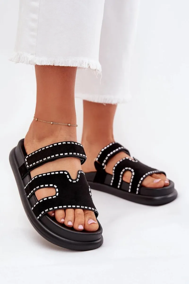 Boto Klapki Damskie Ze Zdobieniem Na Platformie Czarne Delyna Czarny