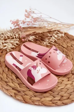 Outlet Ipanema Klapki Dziewczęce Z Jednorożcem 83474 Urban V Slide Kids Różowe