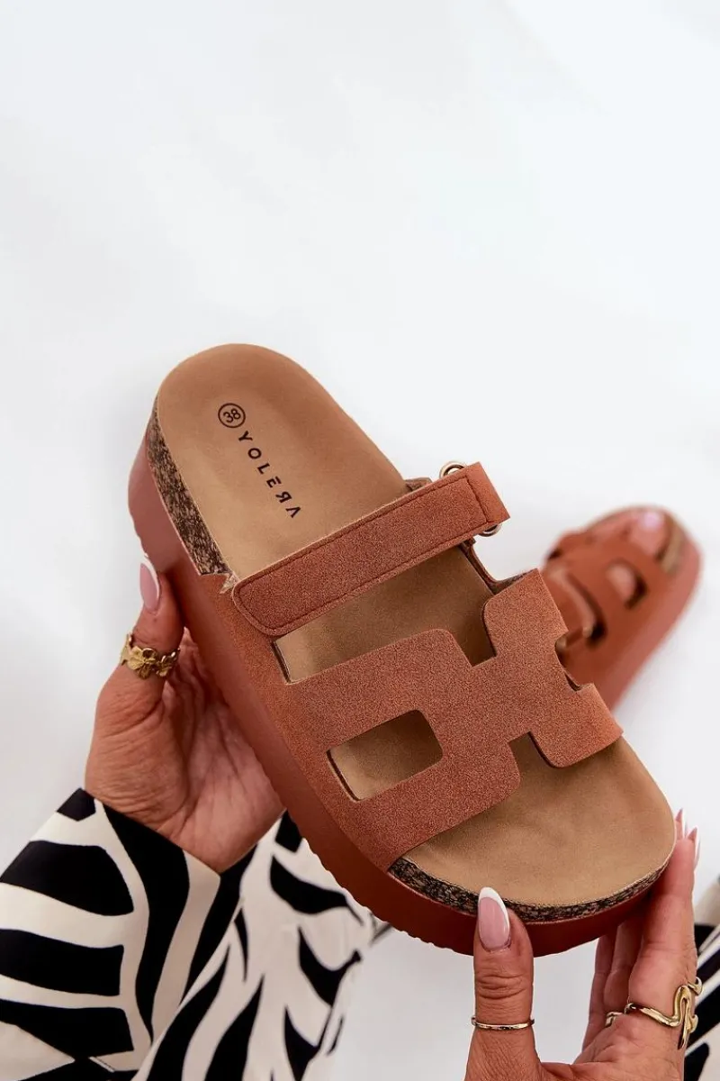 Clearance Boto Klapki Na Masywnej Platformie Camel Daldiva