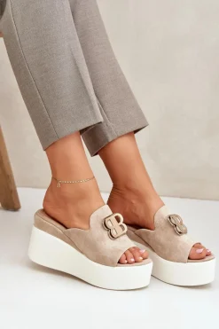 Online Boto Klapki Na Platformie I Koturnie Z Ozdobą Beżowe Tanonea Beżowy