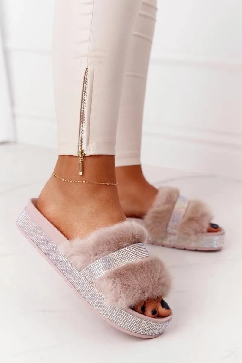 Outlet Klapki Na Platformie Z Futerkiem I Cyrkoniami Beżowe Impress Damskie Klapki Z Futerkiem|Klapki Na Platformie