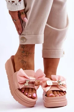 Hot Boto Klapki Z Kokardą I Ozdobnym Misiem Jasnoróżowe Suzy