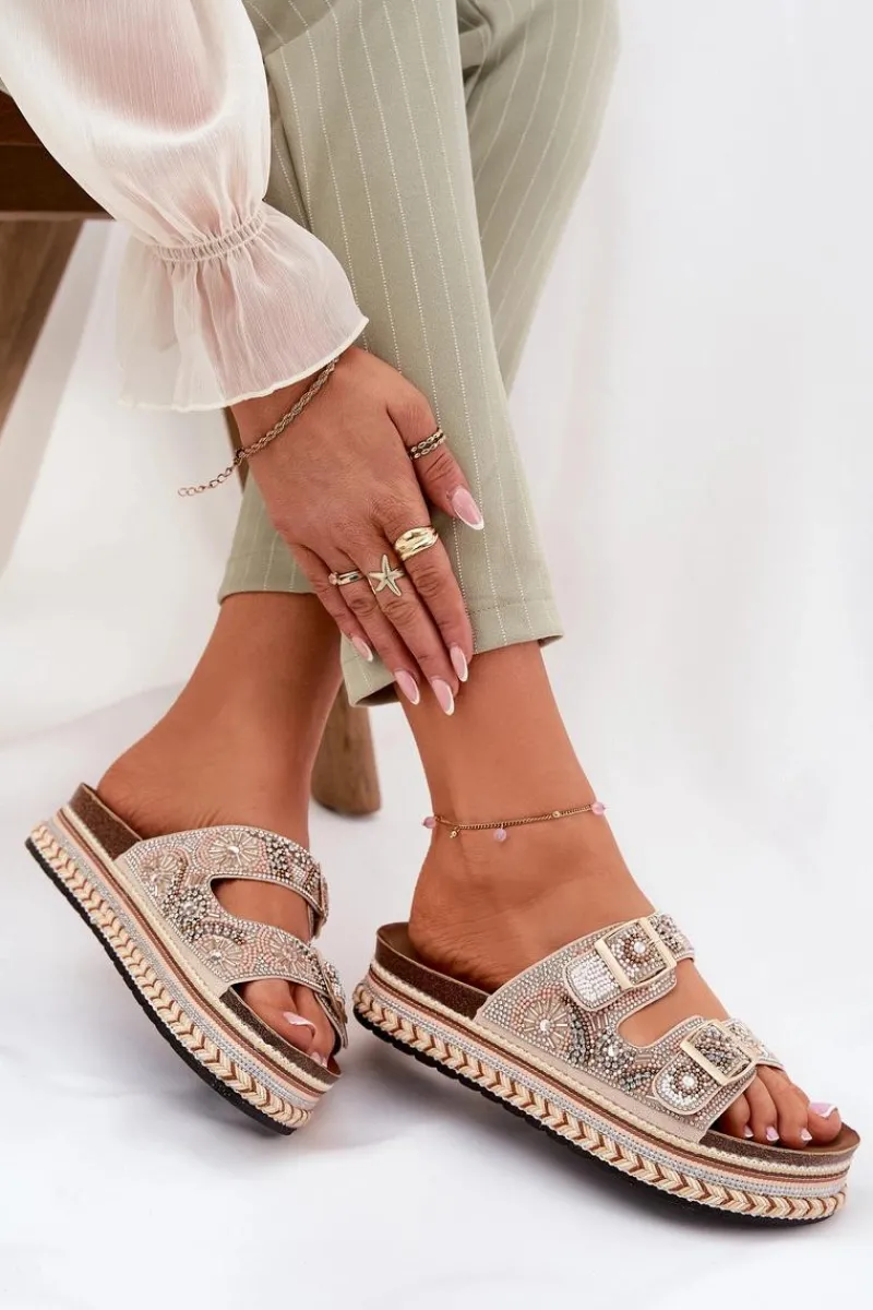 Discount Klapki Ze Zdobieniem I Klamrami Na Platformie Złote Mellene Damskie Klapki Na Platformie|Klapki Damskie Klasyczne