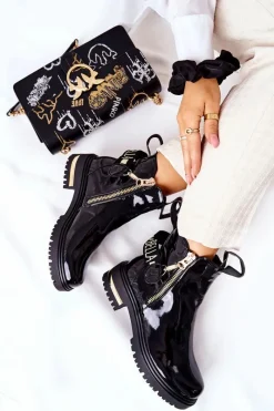 Boto Klasyczne Botki Lakierowane Z Paskiem Czarne Lorie