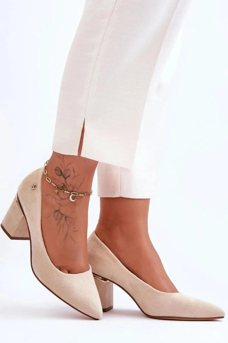 Best Klasyczne Zamszowe Czółenka Na Obcasie Z Ozdobą Jasnobeżowe Derren Damskie Czółenka Zamszowe|Czółenka Na Słupku