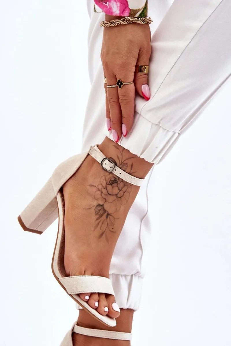 Sandały Na Obcasie>Boto Klasyczne Zamszowe Sandały Na Słupku Jasnobeżowe Amina