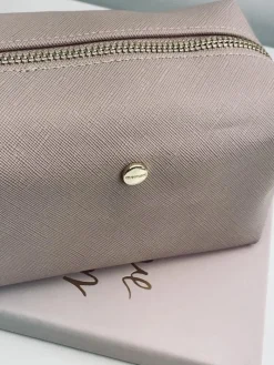 Torebki Monnari|Kosmetyczki Damskie>Monnari Kosmetyczka Saszetka Pudrowy Róż