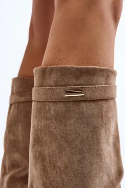 Kozaki Wiosenne|Kozaki Na Koturnie><noscript><img width=