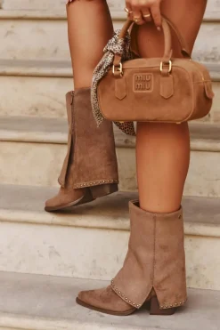 Kozaki Na Słupku|Kozaki Z Wywiniętą Cholewką><noscript><img width=