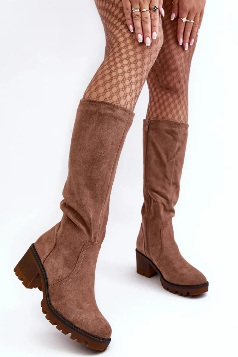 Sale Boto Kozaki Damskie Przed Kolano Na Niskim Obcasie Brązowe Beveta Brązowy