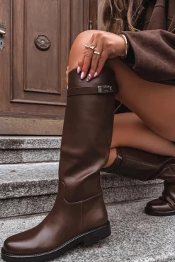 Kozaki Ocieplane|Muszkieterki></noscript>Boto Kozaki Damskie Z Ozdobnym Paskiem Eko Skórzane Czekoladowe Palisse