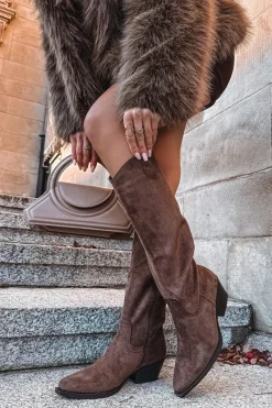 Kozaki Na Słupku|Kozaki Przed Kolano>Boto Kozaki Kowbojki Damskie Na Obcasie Z Eko Zamszu Brązowe Esmira Brązowy