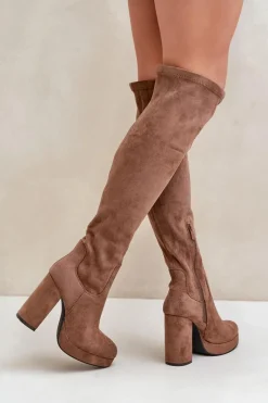 Kozaki Ocieplane|Muszkieterki></noscript>Boto Kozaki Na Słupku I Platformie Z Cholewką Za Kolano Eko Zamszowe Ciemnobeżowe Zistaria